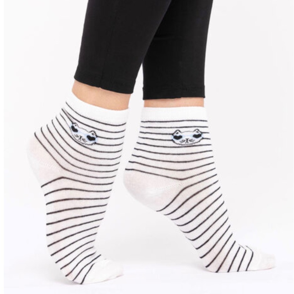 2/$15 Striped Cat Crew Socks White Black NWT